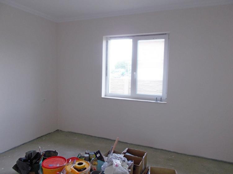 Casă individuală cu 3 camere cu Teren 500 Mp în Ghiroda