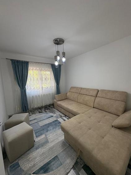 Apartament cu 3 camere decomandat, mobilat în Ultracentral