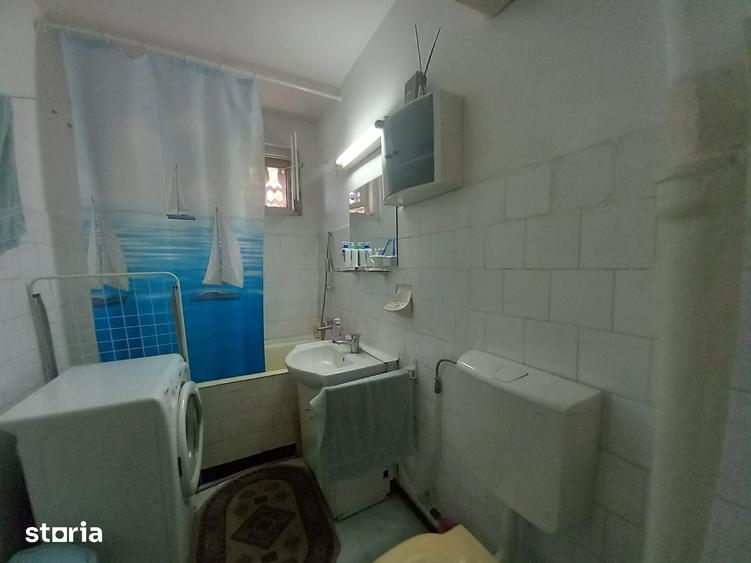 Apartament cu 2 camere decomandat în Traian