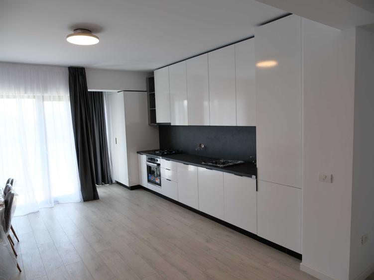 Apartament cu 2 camere decomandat în Băneasa