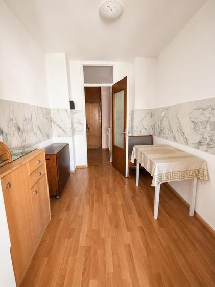 Apartament cu 3 camere decomandat în Decebal
