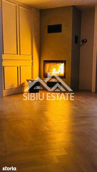 Casă cu 4 camere cu Teren 400 Mp în Central
