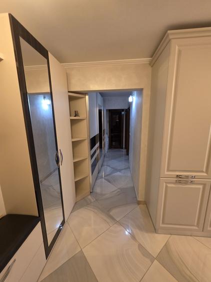 Inchiriez apartament in Obcini - 1