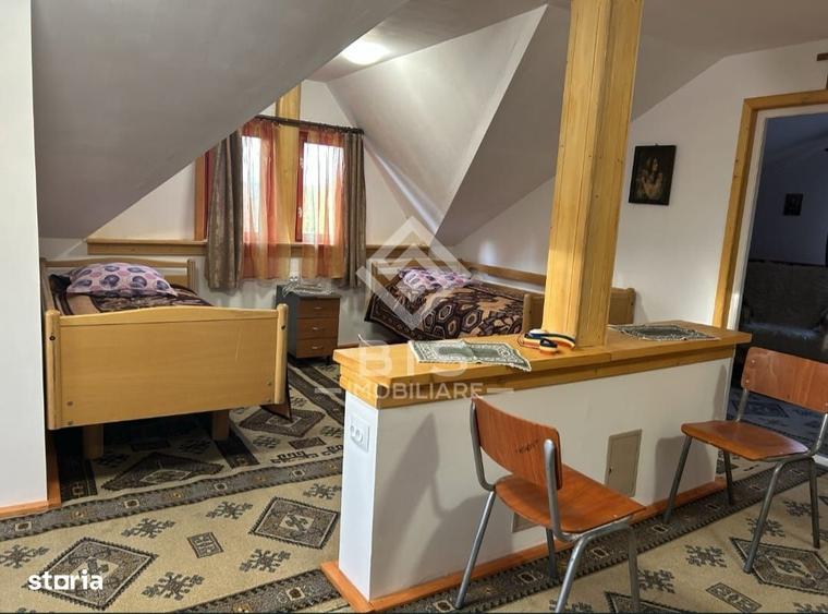 Casă cu 3 camere cu Teren 500 Mp în Poiana Stampei