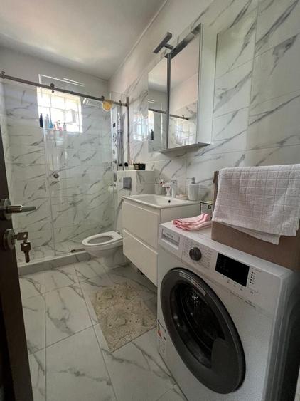 Apartament cu 2 camere decomandat în 1 Mai