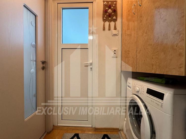 Apartament cu 2 camere decomandat, mobilat în Cetate