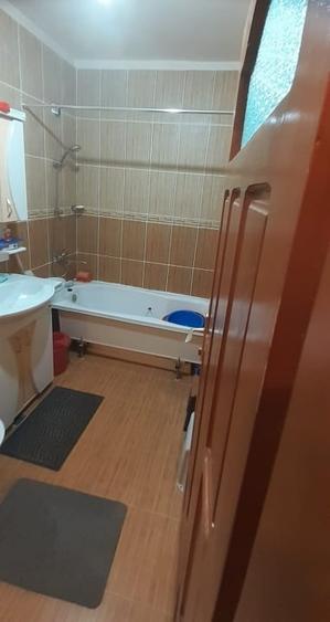 Garsonieră decomandată, mobilată în Florești — fotografia 3