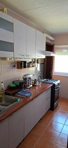 Apartament cu 3 camere decomandat în Rogerius