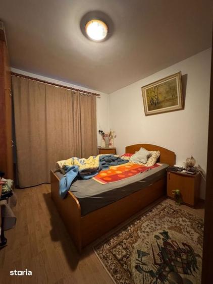 Apartament cu 3 camere decomandat, mobilat în Ferentari