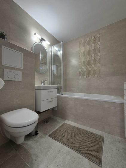 Apartament cu 2 camere semidecomandat în Roșu