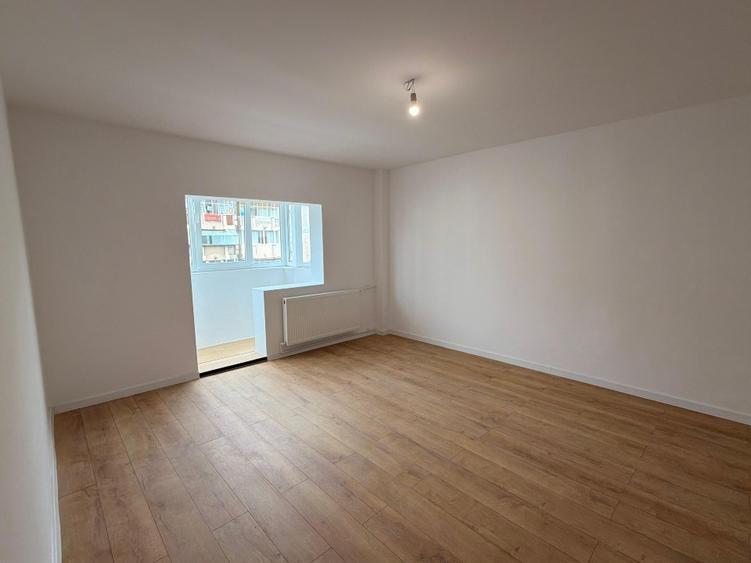 Apartament cu 2 camere decomandat în Mihai Bravu
