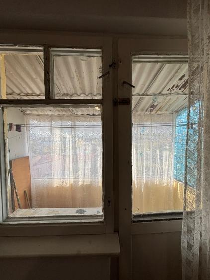 Apartament cu 2 camere semidecomandat, mobilat în Vălenii de Munte