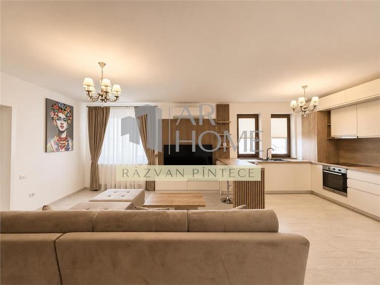 Apartament cu 3 camere decomandat în Albert