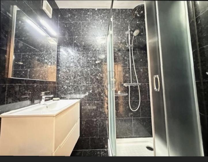 Apartament cu 3 camere decomandat în Kiseleff