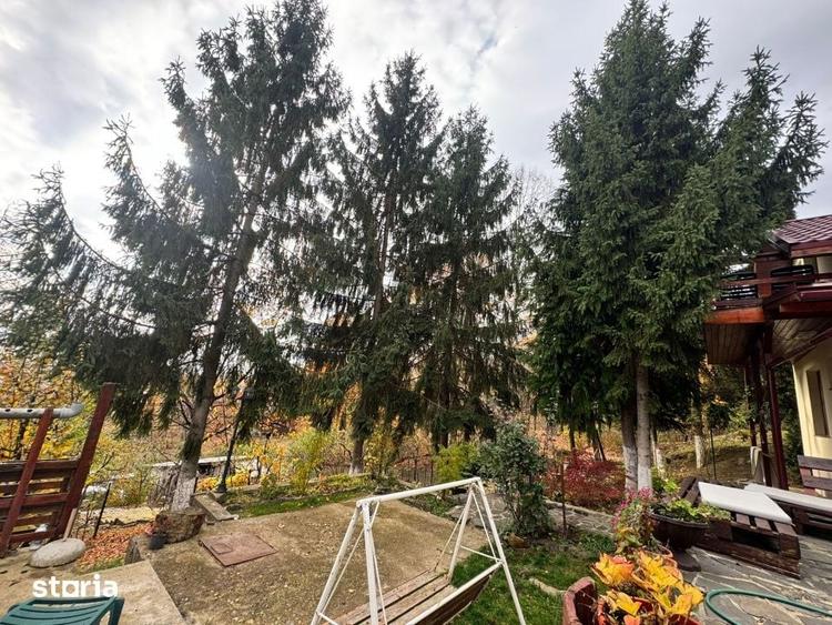 Casă cu 4 camere cu Teren 1527 Mp în Central