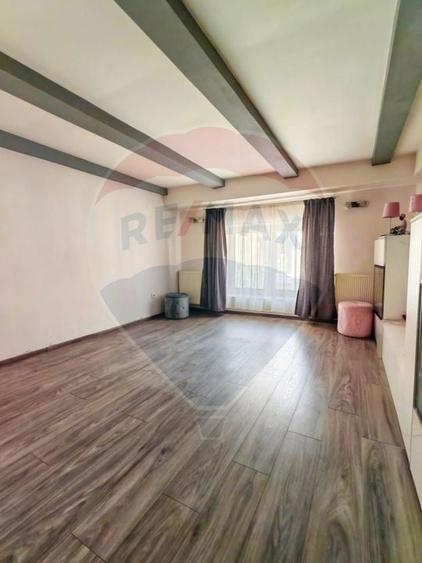 Spațiu comercial, de 183 mp, în Central
