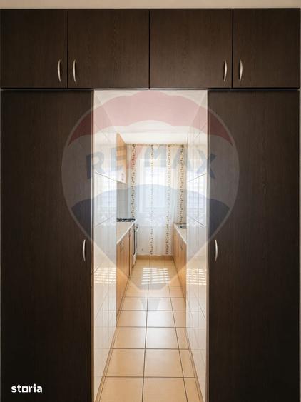 Apartament cu 2 camere semidecomandat în Craiovița Nouă