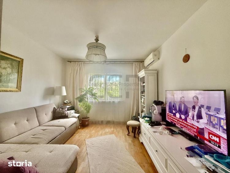 Apartament cu 3 camere în Nerva Traian