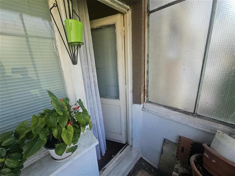 Apartament cu 2 camere semidecomandat în Micro I