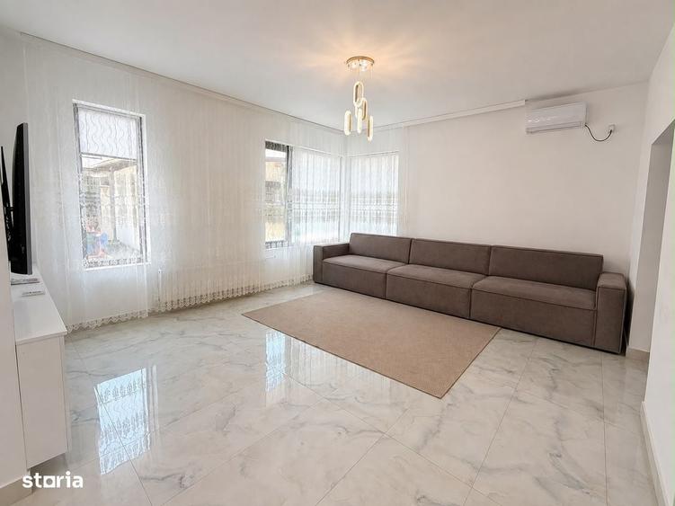 Casă cu 4 camere cu Teren 300 Mp în Central