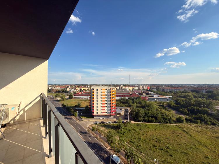 Apartament cu 2 camere semidecomandat în Spitalul Județean