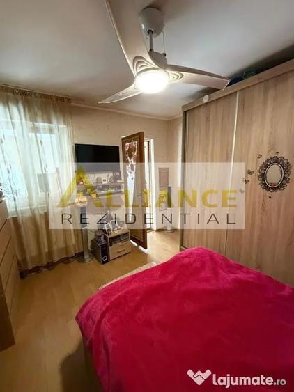 Casă cu 5 camere cu Teren 754 Mp în Cățelu
