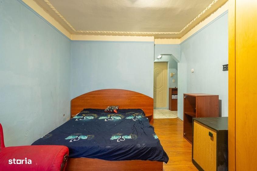 Garsonieră decomandată în UTA