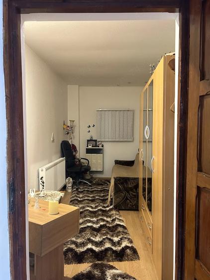 Casă cu 1 camere cu Teren 10 Mp în Exterior Vest