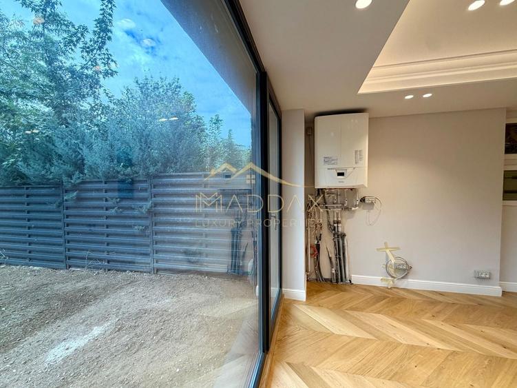 Apartament cu 4 camere decomandat în Străulești