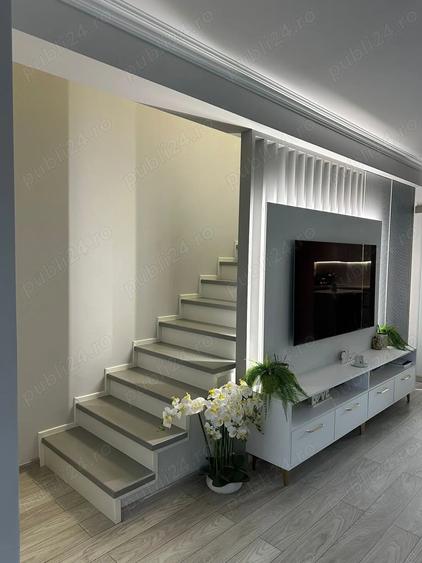 Casă cu 5 camere cu Teren 350 Mp în Giroc