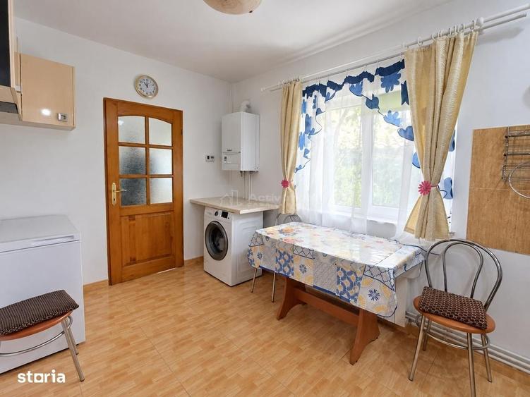 Casă cu 3 camere semidecomandat în Central