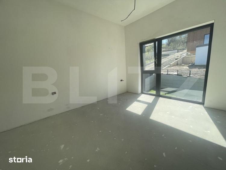 Casa individuala de vanzare, 4 camere, 150 mp - zona Meses - 11