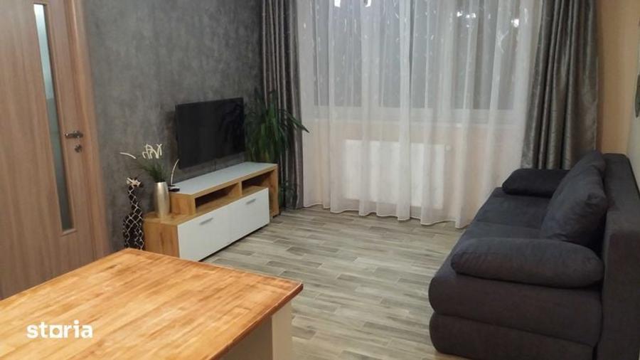 inchiriez apartament cu 2 camere /bloc nou/Nufarul - 1