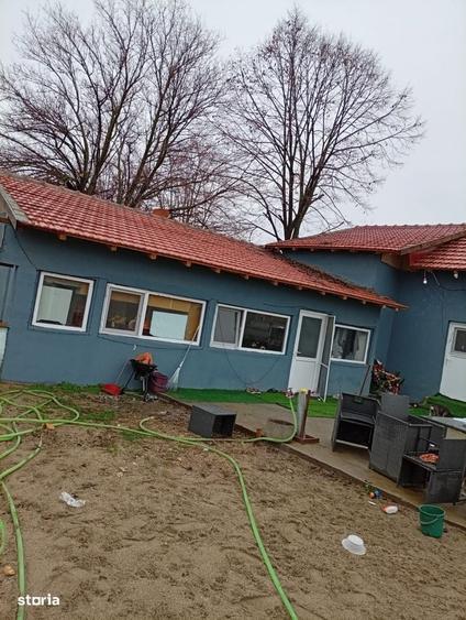 Casă cu 3 camere în Curmătura