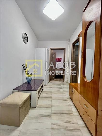 Apartament cu 2 camere decomandat în Central