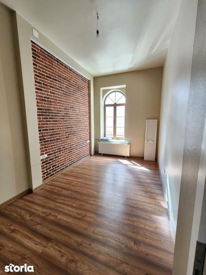 Apartament cu 2 camere în P-ța Unirii