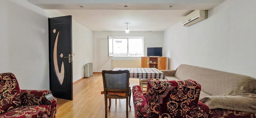 Casă individuală cu 3 camere cu Teren 200 Mp în Alexandriei