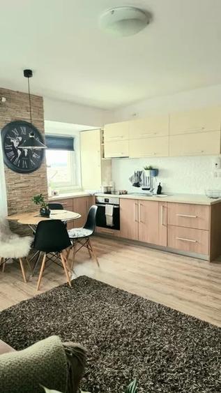 Apartament cu 3 camere, 62,15 mp, balcon, zona Cetatii - 2