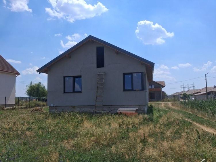 Casă cu 2 camere în Central