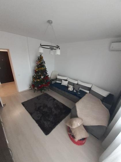 Garsonieră decomandată în Central
