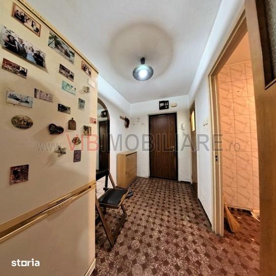 Apartament cu 3 camere în Drumul Taberei