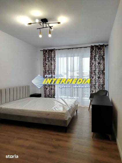 Apartament cu 3 camere decomandat, mobilat în Central