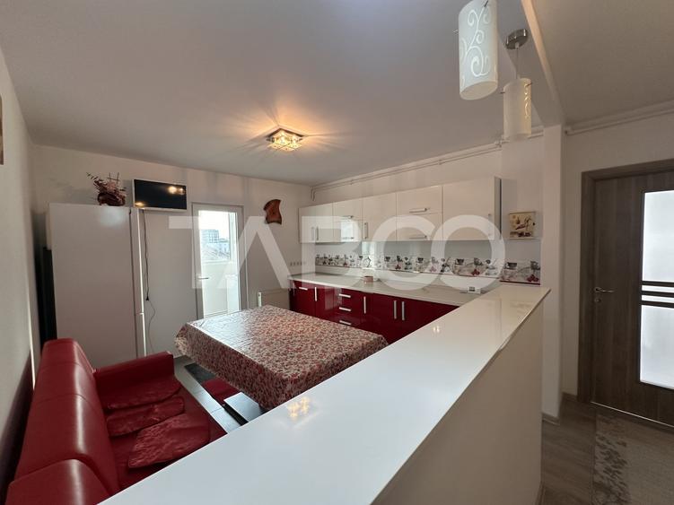 Apartament cu 2 camere decomandat, mobilat în Central