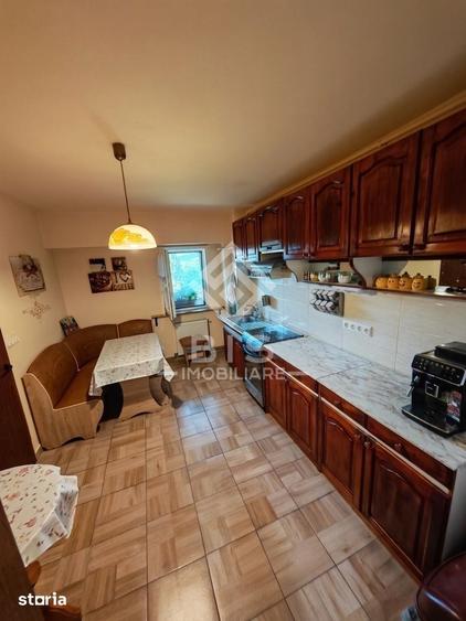 Apartament cu 4 camere decomandat în Ultracentral