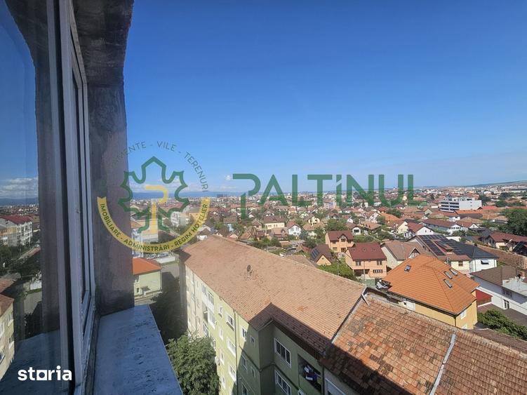 Apartament cu 3 camere decomandat în Trei Stejari