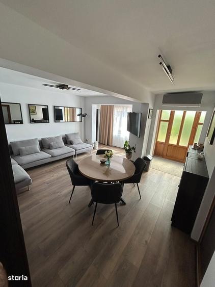 Casă cu 4 camere cu Teren 1500 Mp în Smârdan