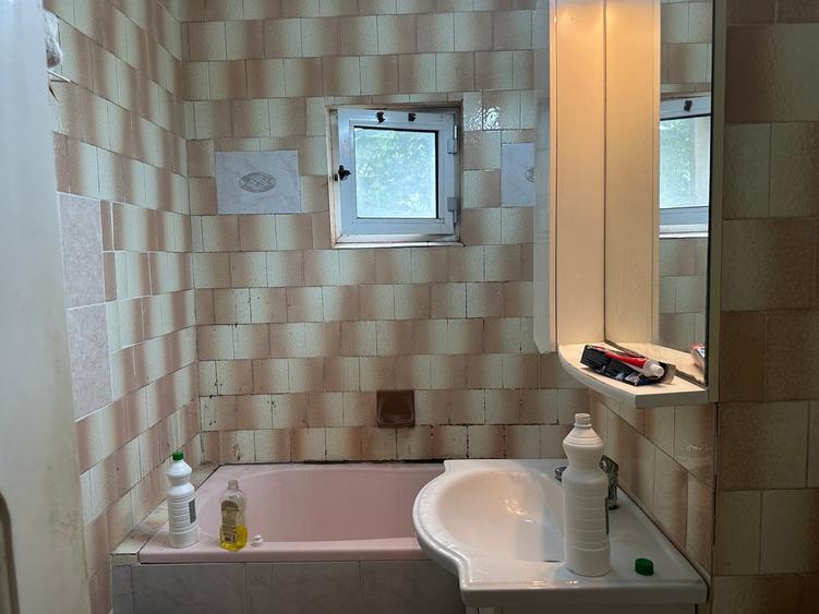 Apartament cu 4 camere în Central
