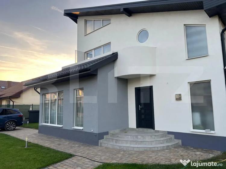 Casă cu 5 camere cu Teren 450 Mp în Sângeorgiu de Mureș