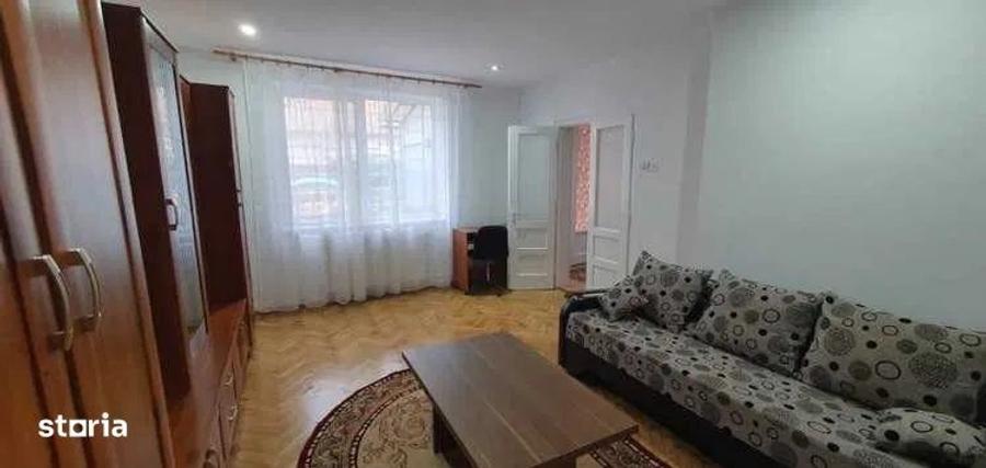 Casă cu 2 camere decomandat în Mureșeni