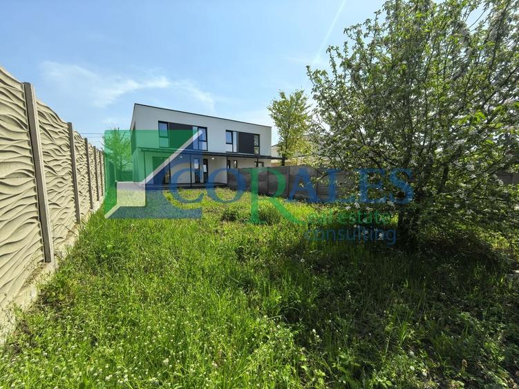 Duplex cu 5 camere cu Canalizare în Dumbrăvița